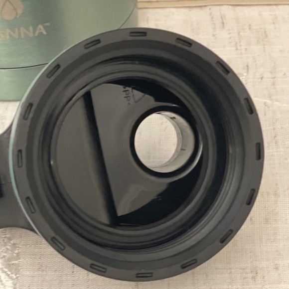 Water Bottle- 32 oz. - Picture 9 of 10